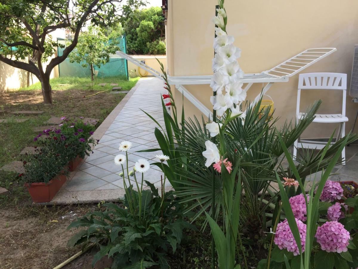 Appartamento In Villa Andreina Orosei Extérieur photo