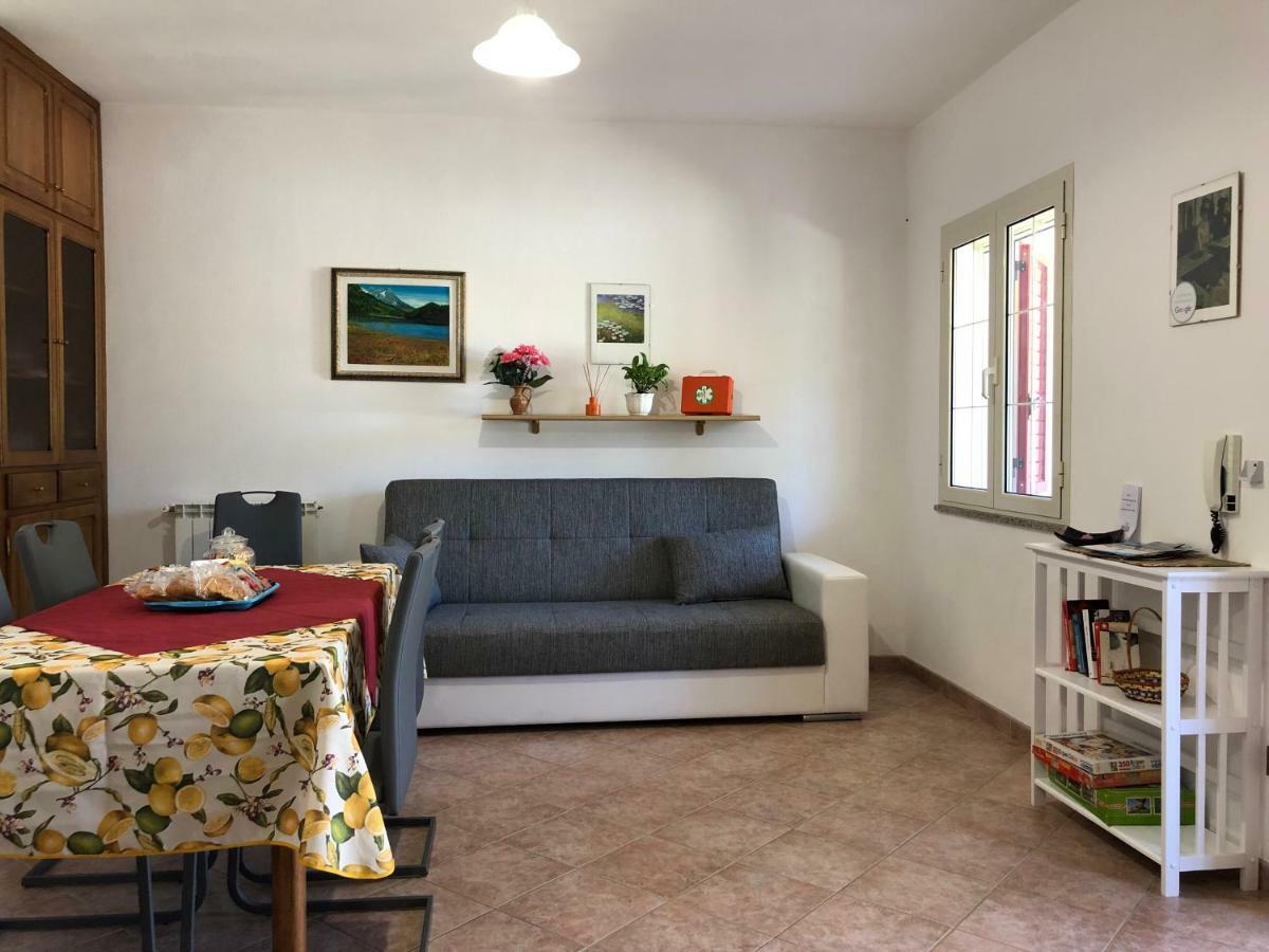 Appartamento In Villa Andreina Orosei Extérieur photo